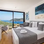 Breathtaking Villa *