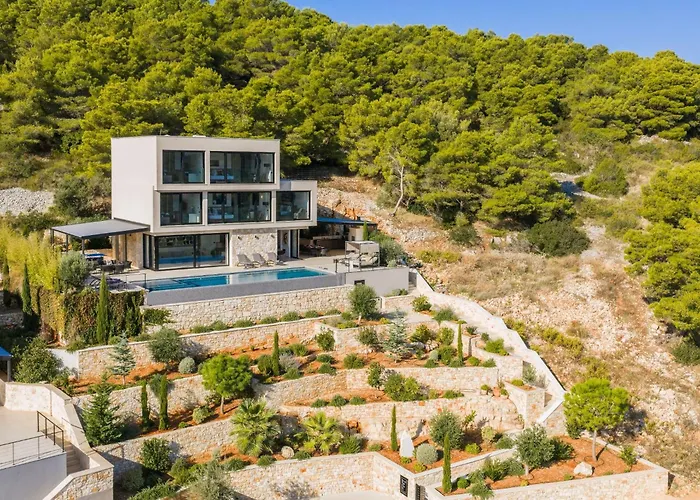 Breathtaking Villa *