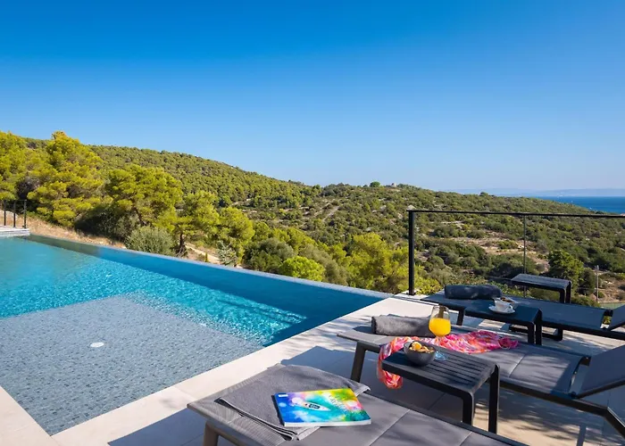 Breathtaking Villa *