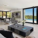 Breathtaking *