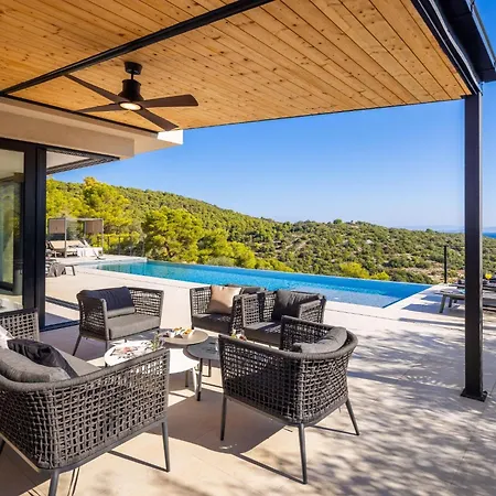 Breathtaking Villa