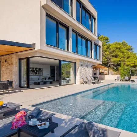 Breathtaking Villa