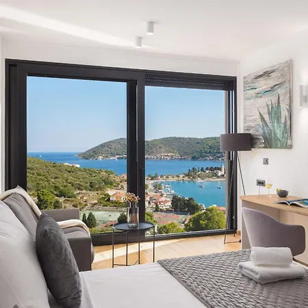 Villa Breathtaking Vis